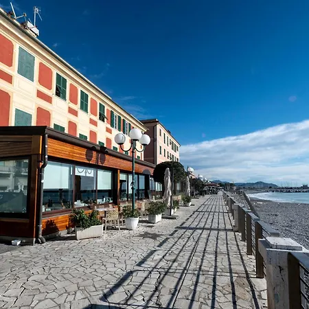 329 - Lord Nelson Chiavri - Appartamento 2 Fronte Mare * Chiavari