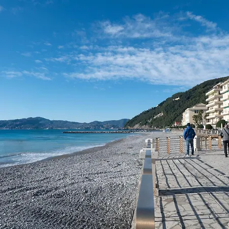 329 - Lord Nelson Chiavari, A Due Passi Dal Mare 2 Chiavari